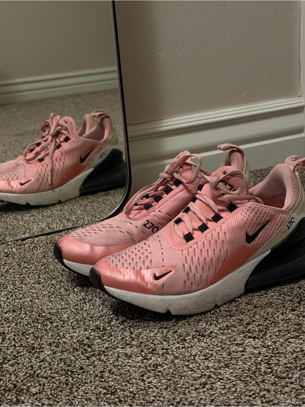 Nike Air Max 270 — Pink and Black